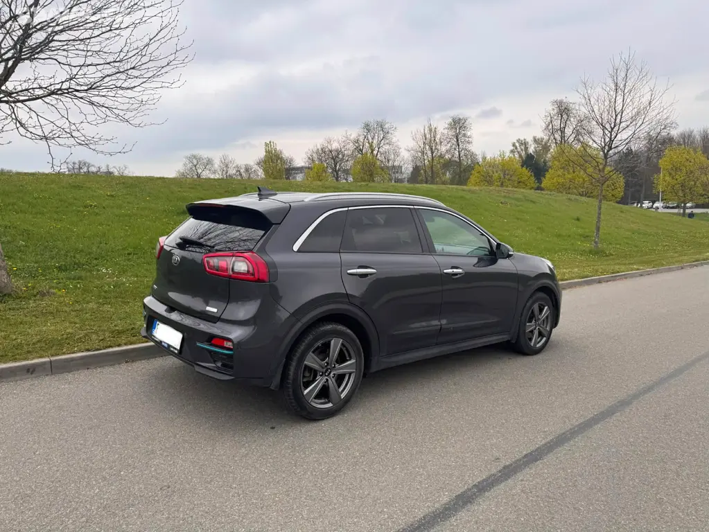 KIA Niro, EV (možnost odpočtu DPH) v plné výbavě - fotka 2