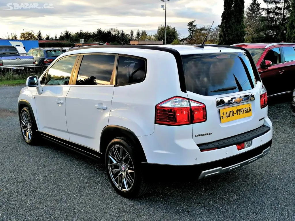Chevrolet Orlando, 2.0CDTi 120kW Šíbr,Kůže,7-míst - fotka 5