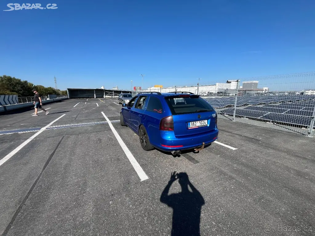 Octavia 2 VRS 2.0TFSI rok 2008 - fotka 2
