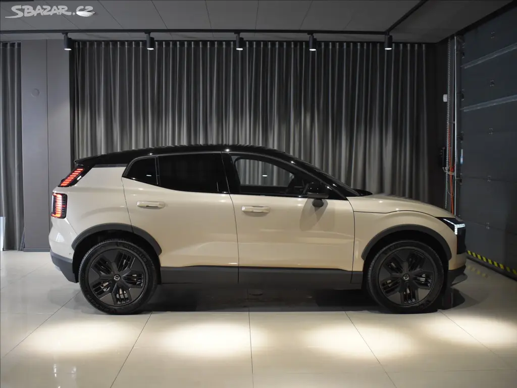 Volvo EX30, Ultra Twin motor perf. - fotka 6
