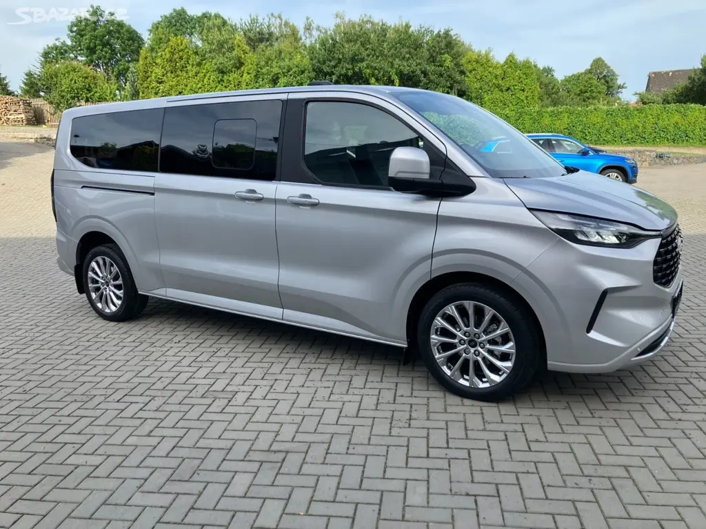 Ford Tourneo Custom, TITANIUM LONG 8-AT AWD - fotka 3