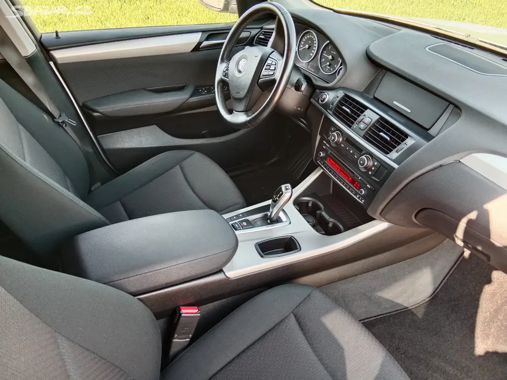 BMW X3 2.0D xDrive ,automat ,XENONY,bez koroze,STK - fotka 5