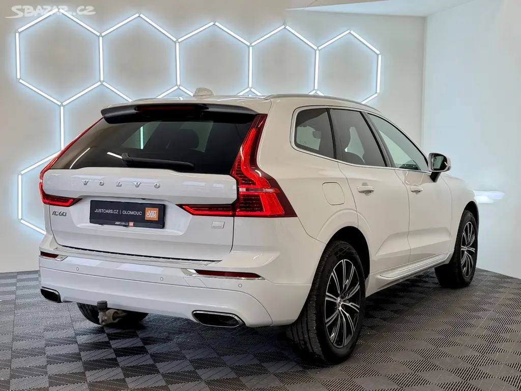 Volvo XC60, Recharge T6 AWD Inspription - fotka 5