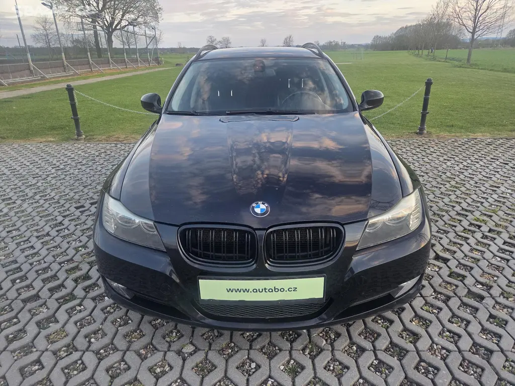 BMW Řada 3, 320d, 130 kW,2.sada kol,manual - fotka 2