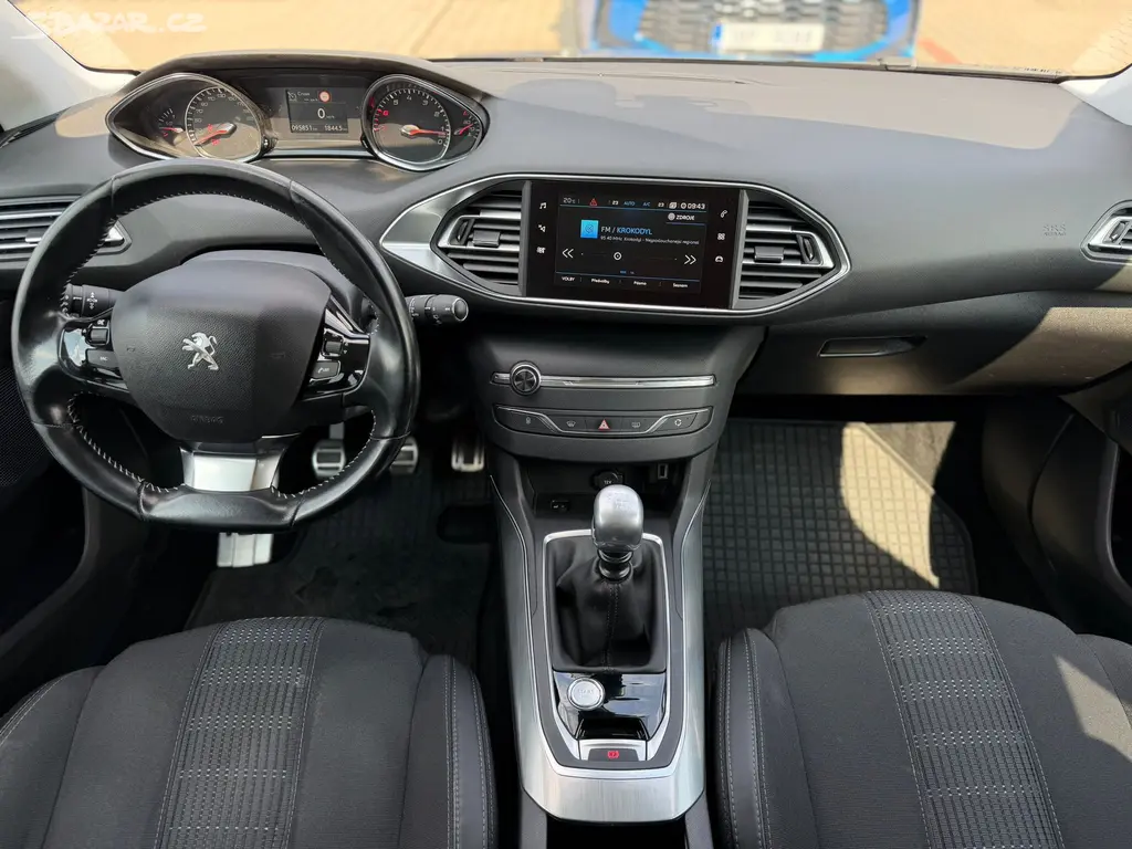 Peugeot 308, ALLURE 1.2PT 130 MAN6*DPH - fotka 2