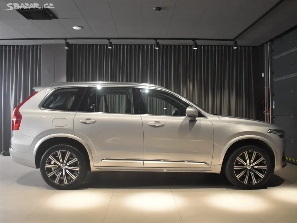 Volvo XC90, 2,0 B5 AWD PLUS BLIS,Bezklíč - fotka 3