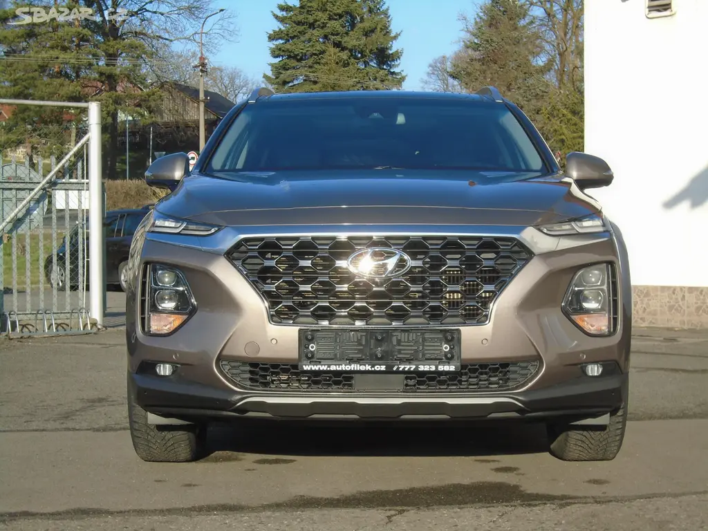 Hyundai Santa Fe 2.2 CRDi 4x4 ČR 1.majitel - fotka 3