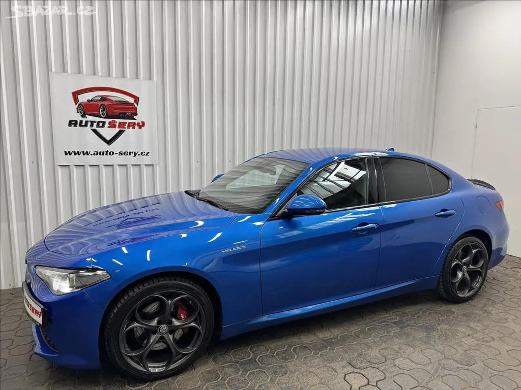 Alfa Romeo Giulia, 206kW Q4 VELOCE 1.MAJITEL - fotka 3