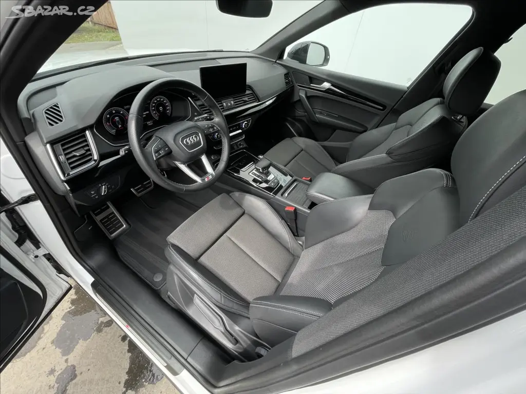 Audi Q5, 2,0 TDI quattro S line Sportb - fotka 5