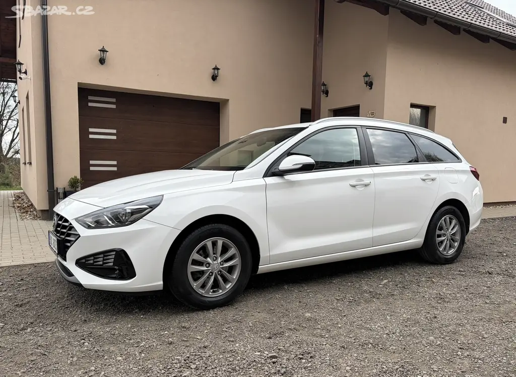 Hyundai i30, 1.6 crdi.1 majitel ČR. 130tkm - fotka 3