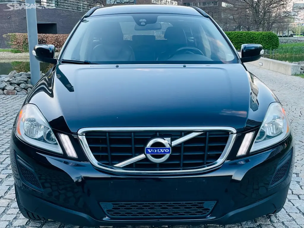 Volvo XC60, 2.0D 5VÁLEC AUT VÝHŘEV SENZORY - fotka 6