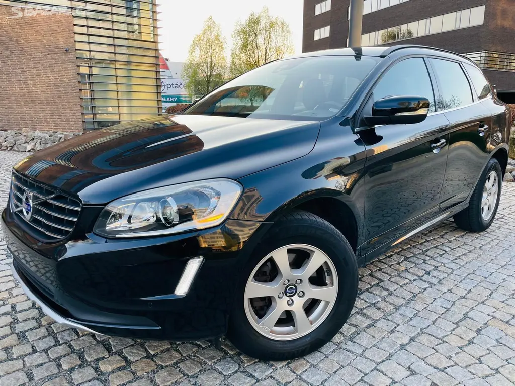 Volvo XC60, 2.0D 5VÁLEC AUT TAŽNÉ VÝHŘEV - fotka 3