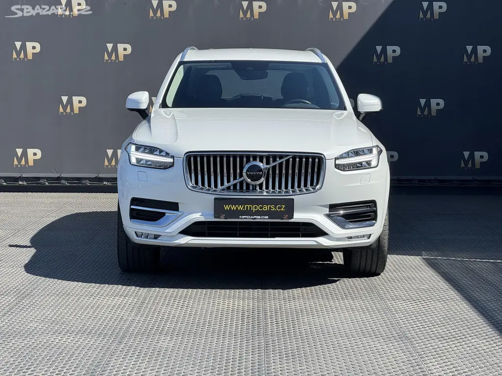 Volvo XC90, 2.0 B5 AWD Inscription, 1. Maj - fotka 2