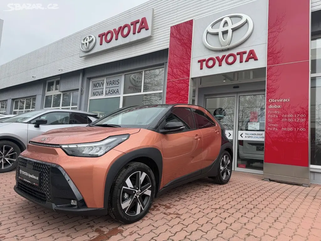 Toyota Aygo, MC26 1.5L HEV CVT Style