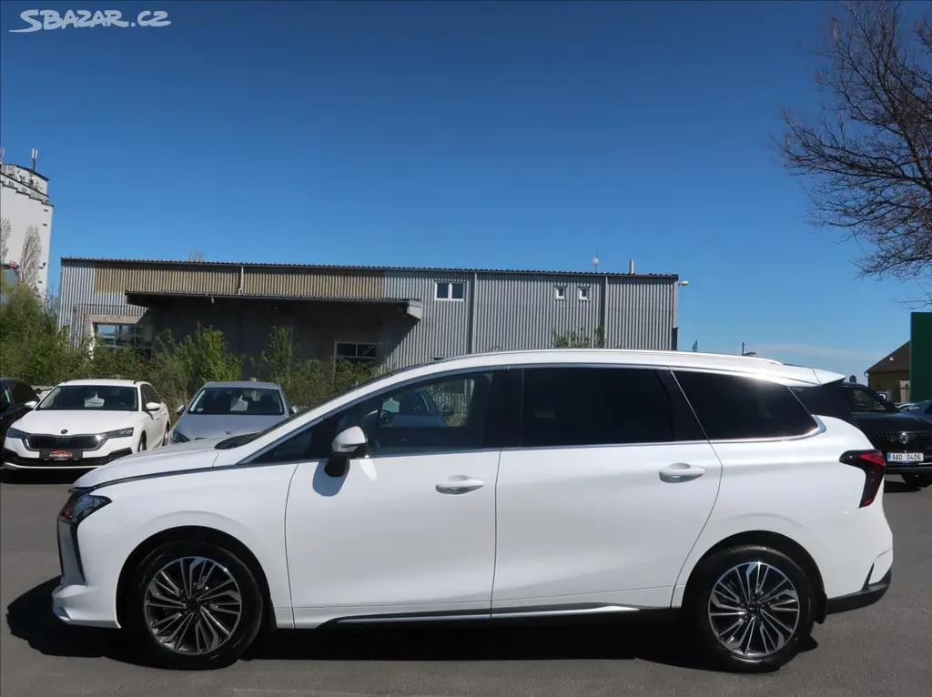 Dongfeng U-Tour, 1,5 T 130 kW ExclusiveFR 7míst - fotka 6