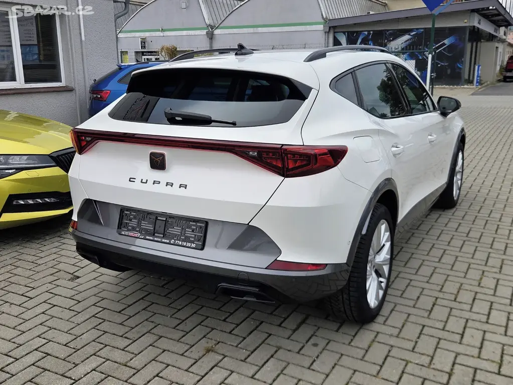 Cupra Formentor TDi STYLE VIRTUAL KAMERA TAŽNÉ - fotka 3
