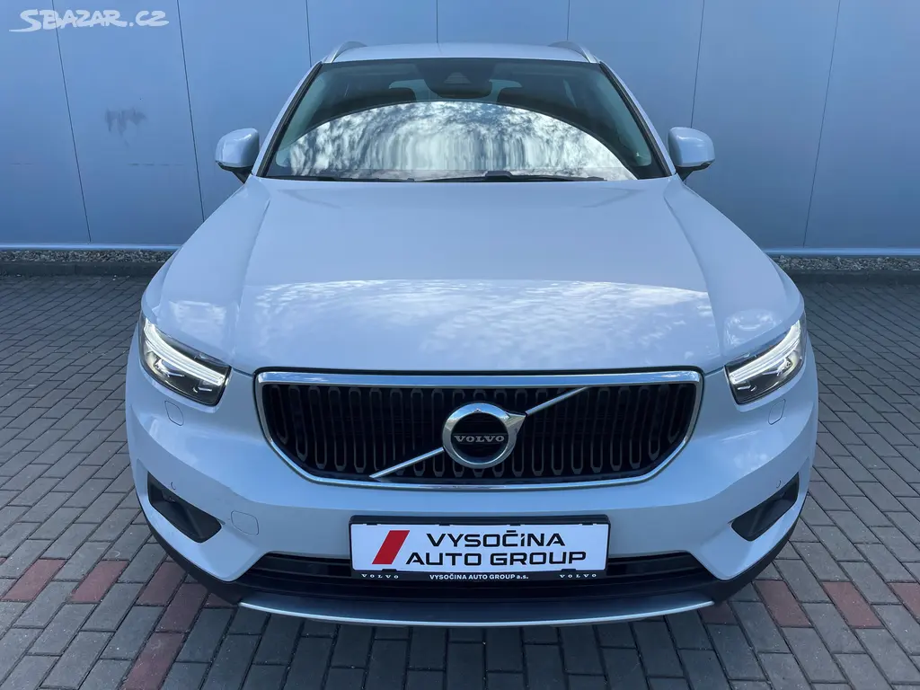Volvo XC40, D3 MOMENTUM Pro Aut. - fotka 3
