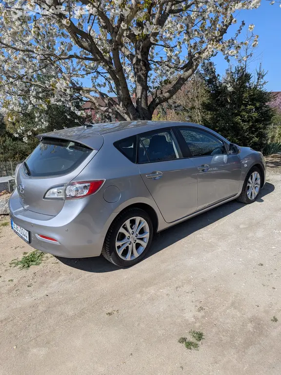 Mazda 3 - fotka 4