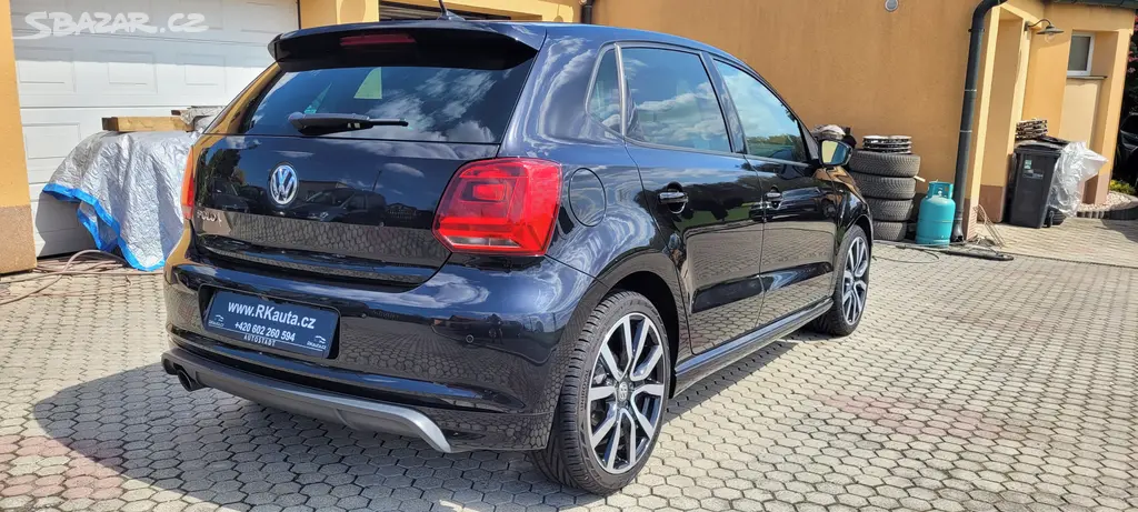 VW Polo 1,2TSi 81kW benzín R-Line Highline FuLLeD - fotka 4