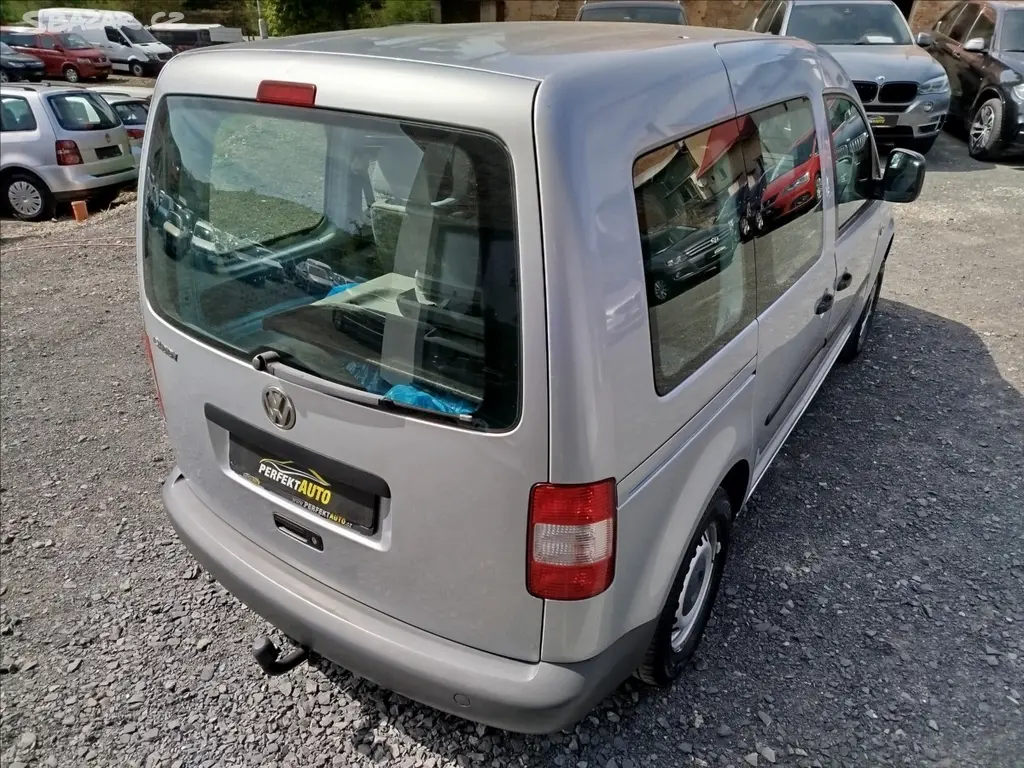 Volkswagen Caddy, 1,4 i 55kW LIFE,TAŽNÉ ZAŘÍZENÍ - fotka 6