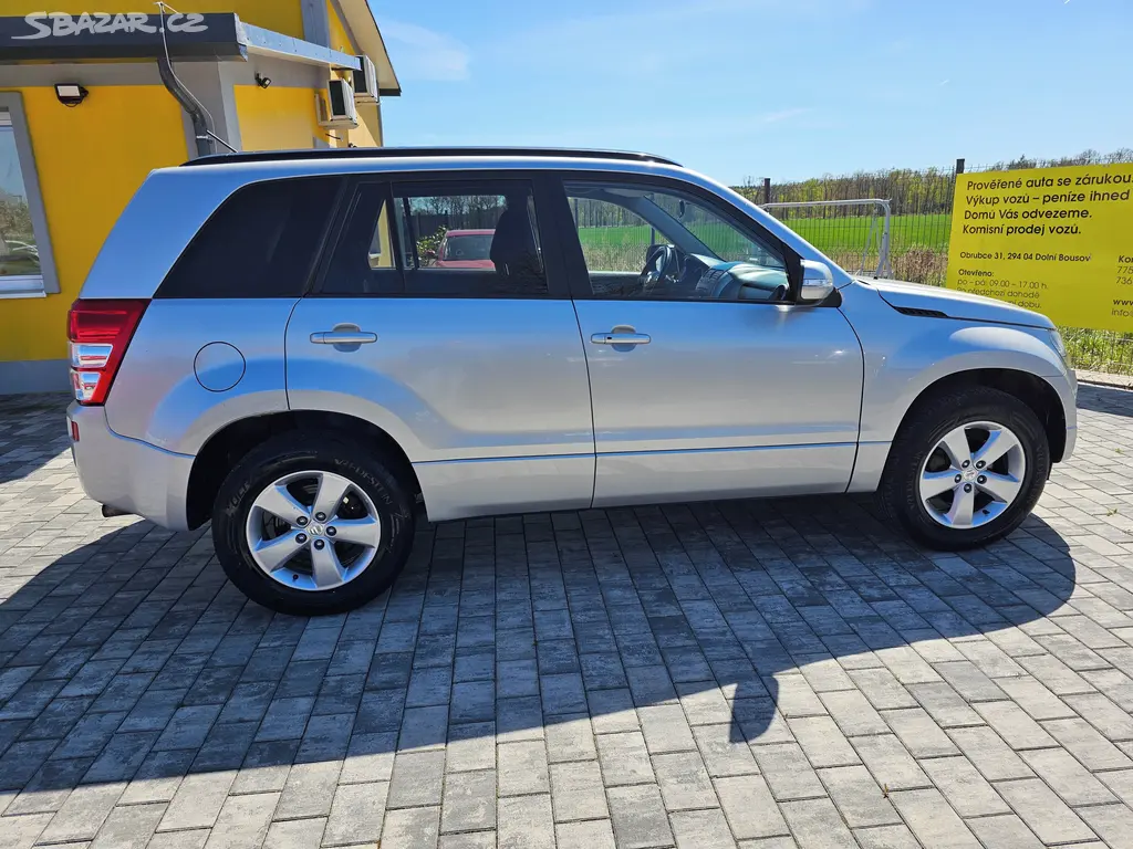 Suzuki Grand Vitara, 2.4, 4x4, uzávěrka - fotka 4