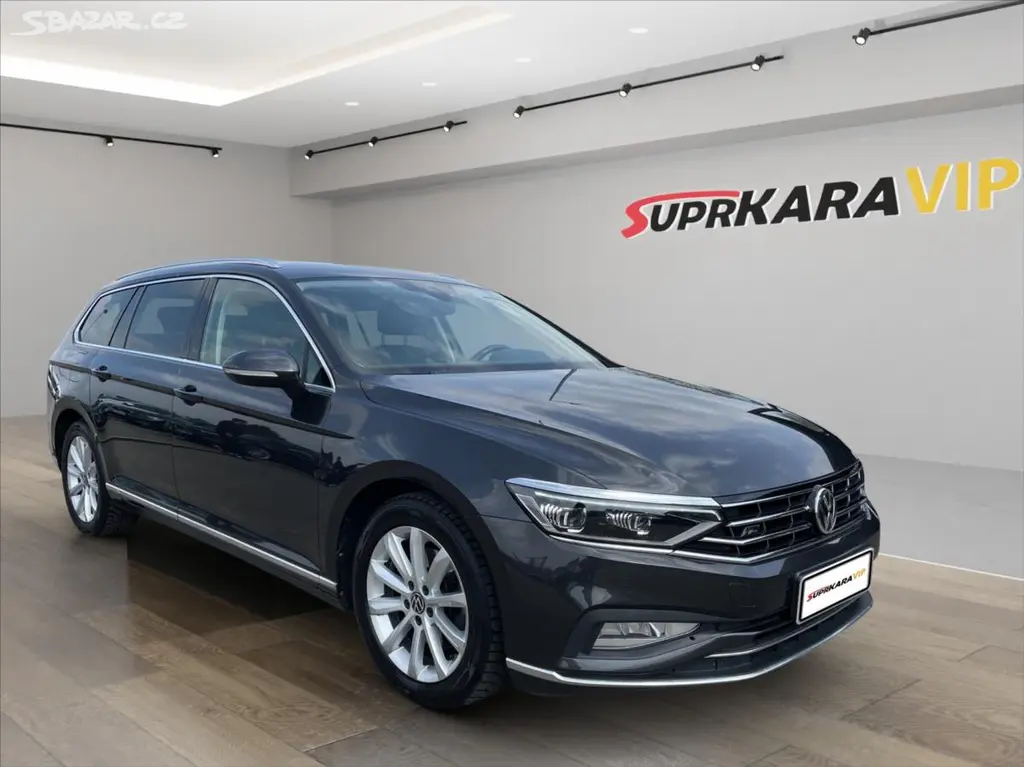 Volkswagen Passat, 2,0 TDi DSG Matrix Alcantara - fotka 3