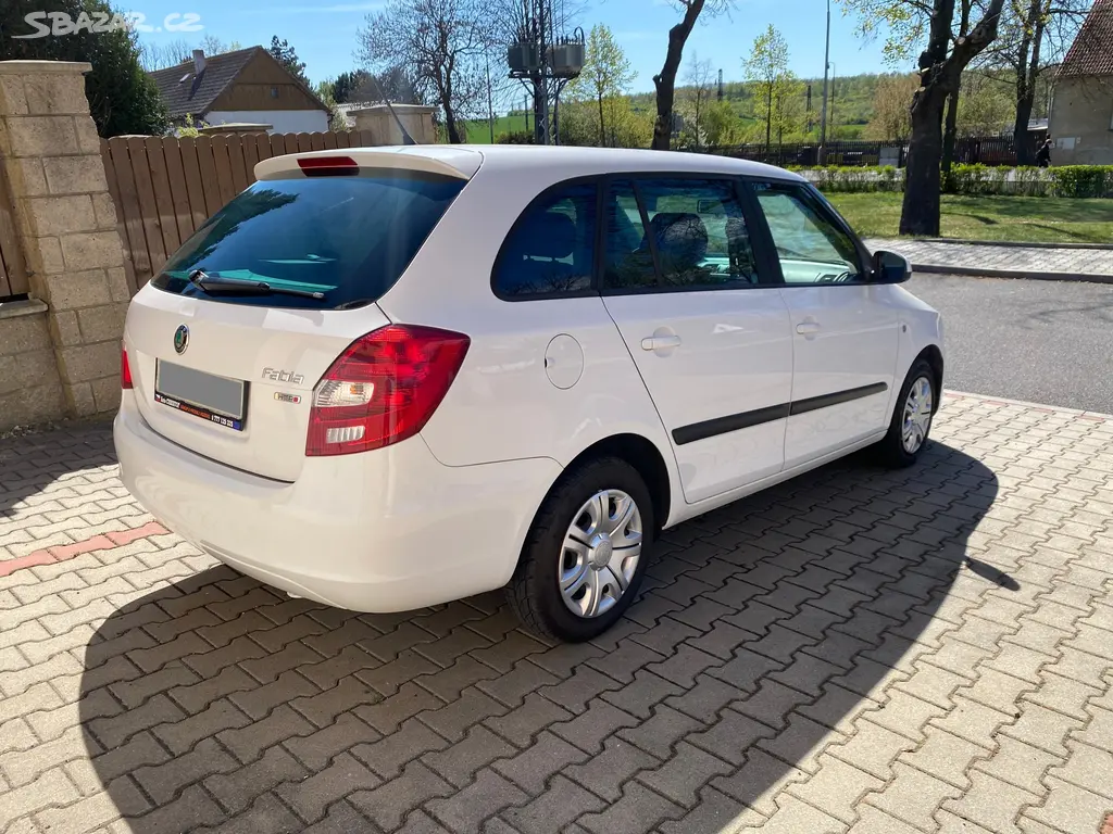 ŠKODA FABIA COMBI 2012 - fotka 5