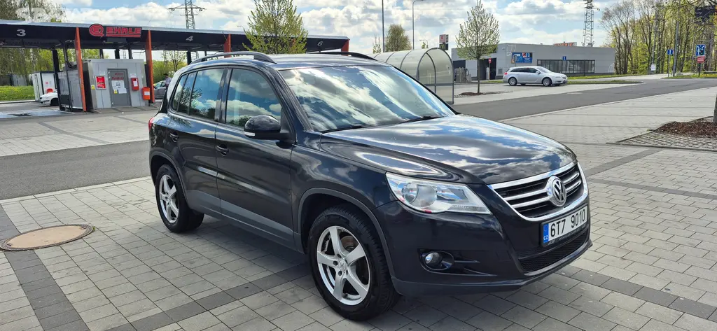 Volkswagen Tiguan 1.4 TSi 110 kW, ALU kola, klima - fotka 3