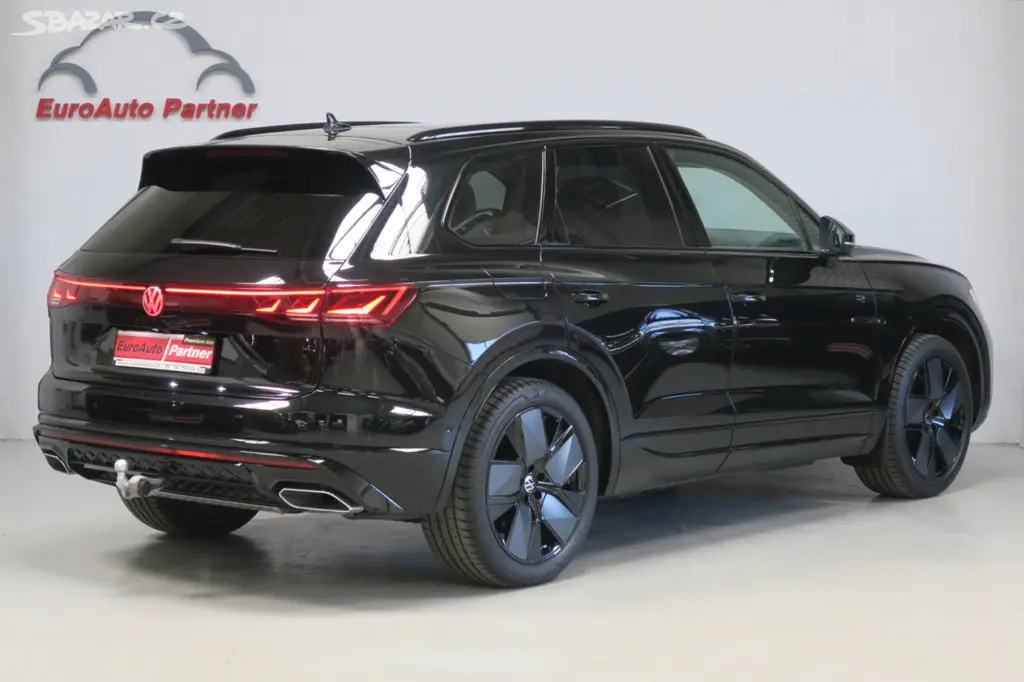 Volkswagen Touareg, R-LINE 3,0TDI 210kW TOP VÝBAVA - fotka 4