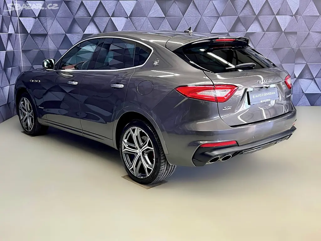 Maserati Levante, SQ4 GRAN SPORT, H&K, VZDUCH - fotka 5