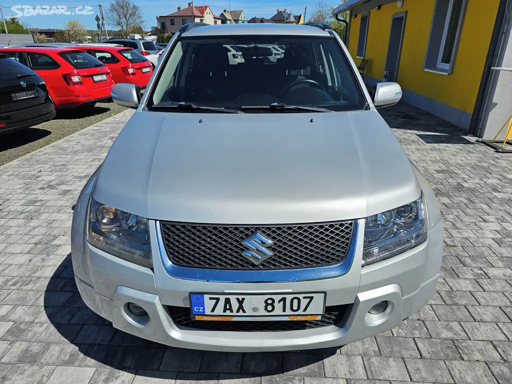 Suzuki Grand Vitara, 2.4, 4x4, uzávěrka - fotka 2