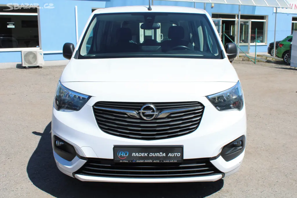 Opel Combo 1,2 T ČR,1.MAJ,DPH,AUTOMAT,2022 - fotka 2