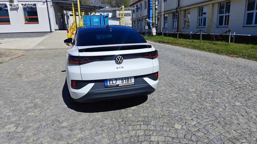 Prodáme Volkswagen ID.5 GTX EL - fotka 2