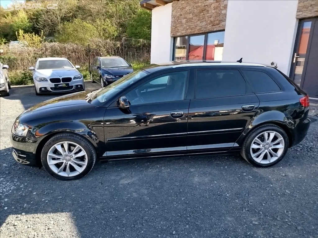 Audi A3, 1,4 TFSi 92kW, 1.MAJITEL - fotka 3