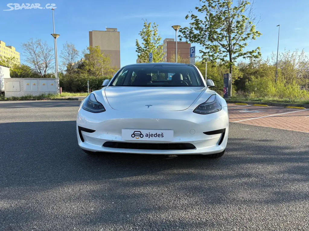 Tesla Model 3, Standard Range Plus/208kW/taž. - fotka 4