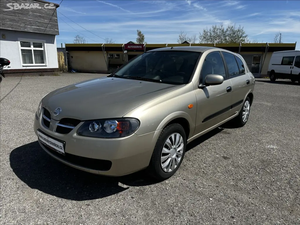 Nissan Almera, 1,5 i-AUT.KLIMA-MÁLO KM