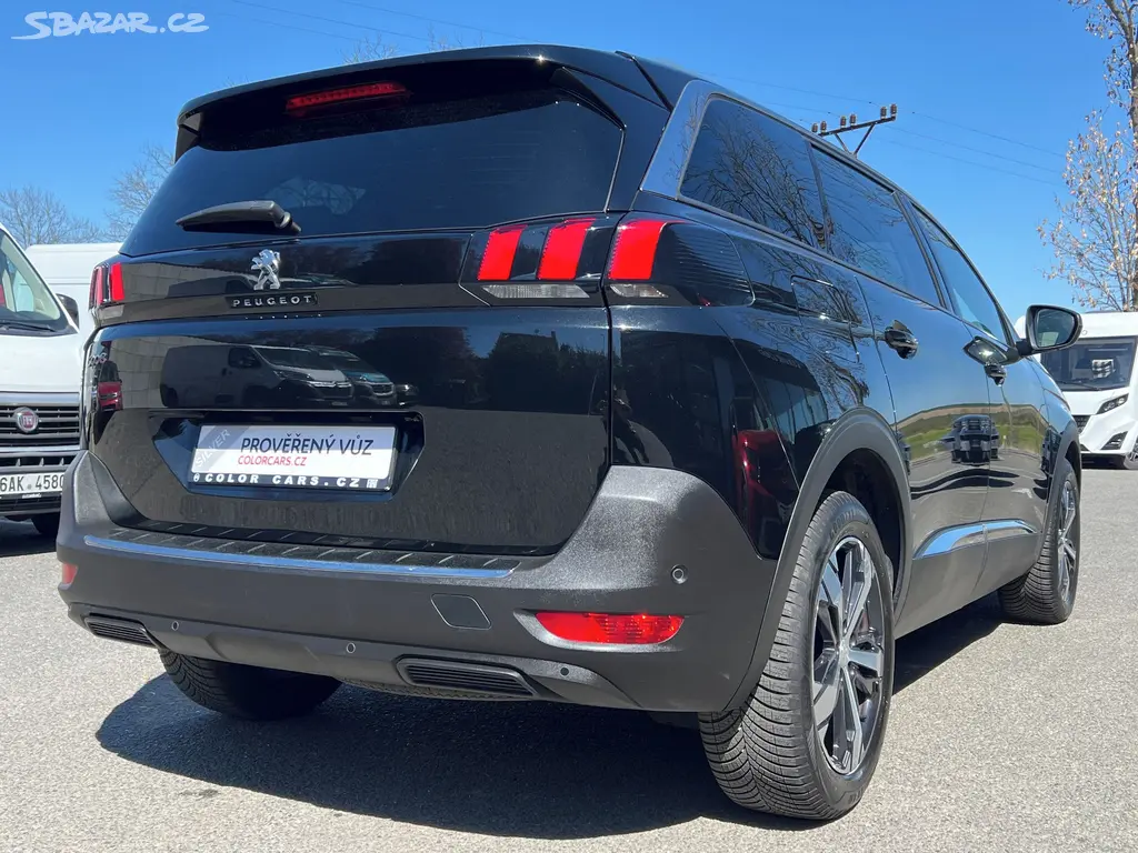 Peugeot 5008, 1.6 THP 165k 7MÍST SERVIS 1MAJ - fotka 5