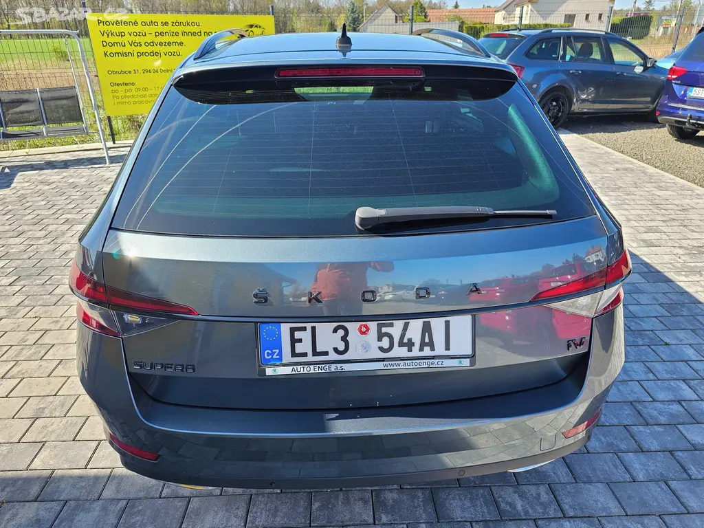 Škoda Superb, 1.4 TSI 160kW iV SportLine DSG - fotka 6