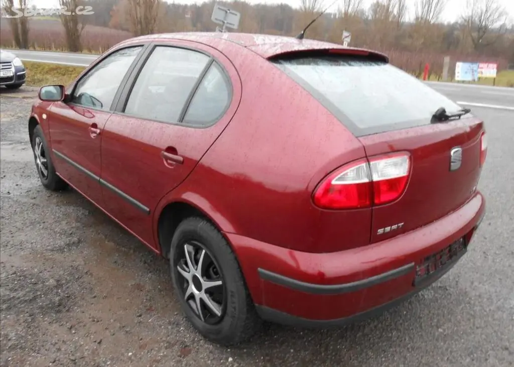 Seat Leon 1,4 i 16V 55 kW KLIMA Serviska benzín - fotka 4