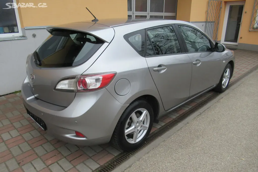 Mazda 3, 1.6 CDi AUT0KLIMA SADA ALU KOL - fotka 2
