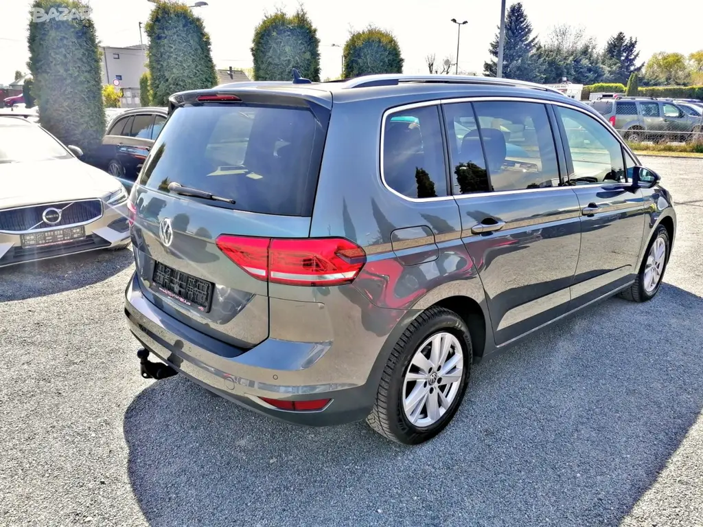 Volkswagen Touran, 2.0 TDi DSG,7-míst,Highline - fotka 5
