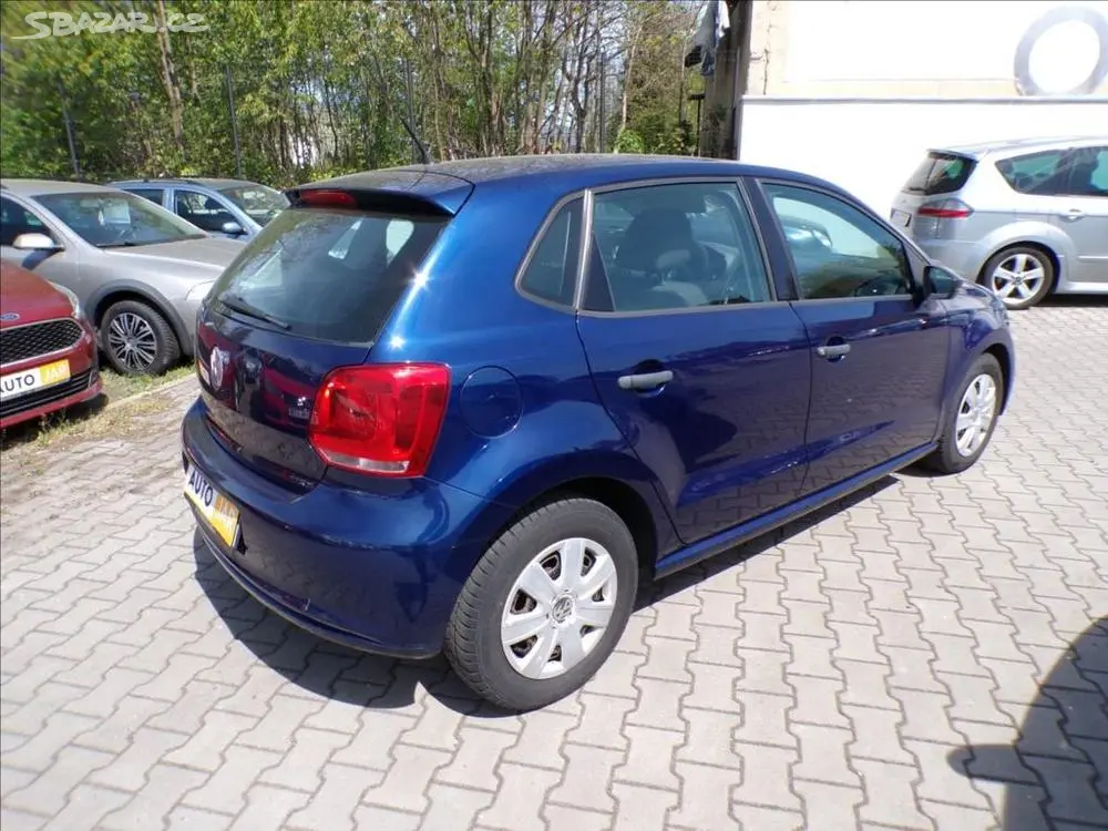 Volkswagen Polo 1,2 12V KLIMATIZACE - fotka 4