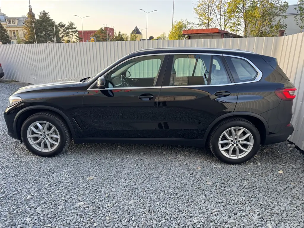 BMW X5, 3,0 xDrive 30d DPH 1.maj. ČR - fotka 4