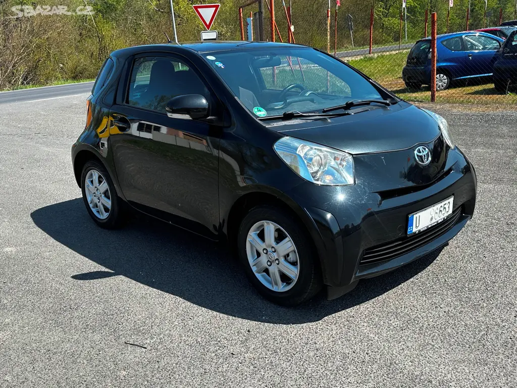Toyota IQ 1.0i, r.2009, 2.majitel, klima, Stk - fotka 2