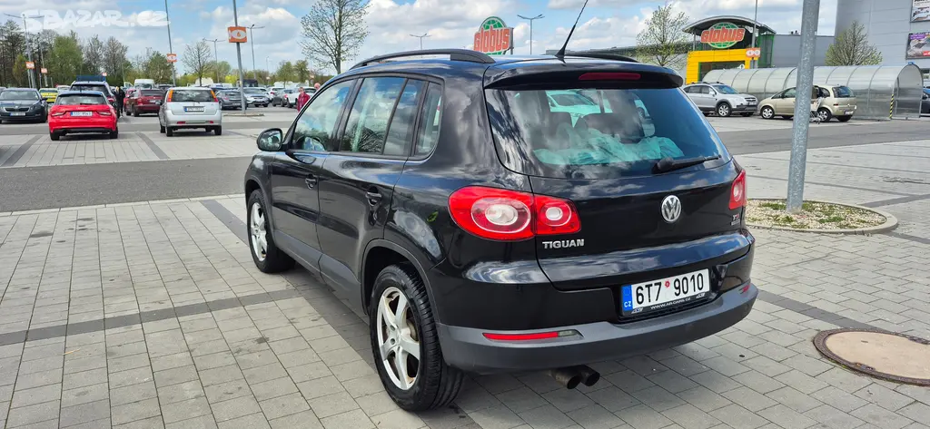 Volkswagen Tiguan 1.4 TSi 110 kW, ALU kola, klima - fotka 6