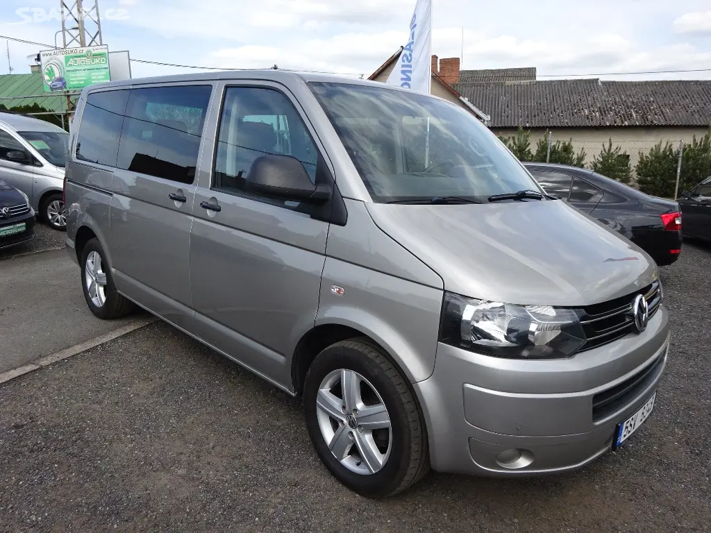 VW MULTIVAN 2,0 TDI 103kW + DSG - 2.Maj. +Serviska - fotka 3