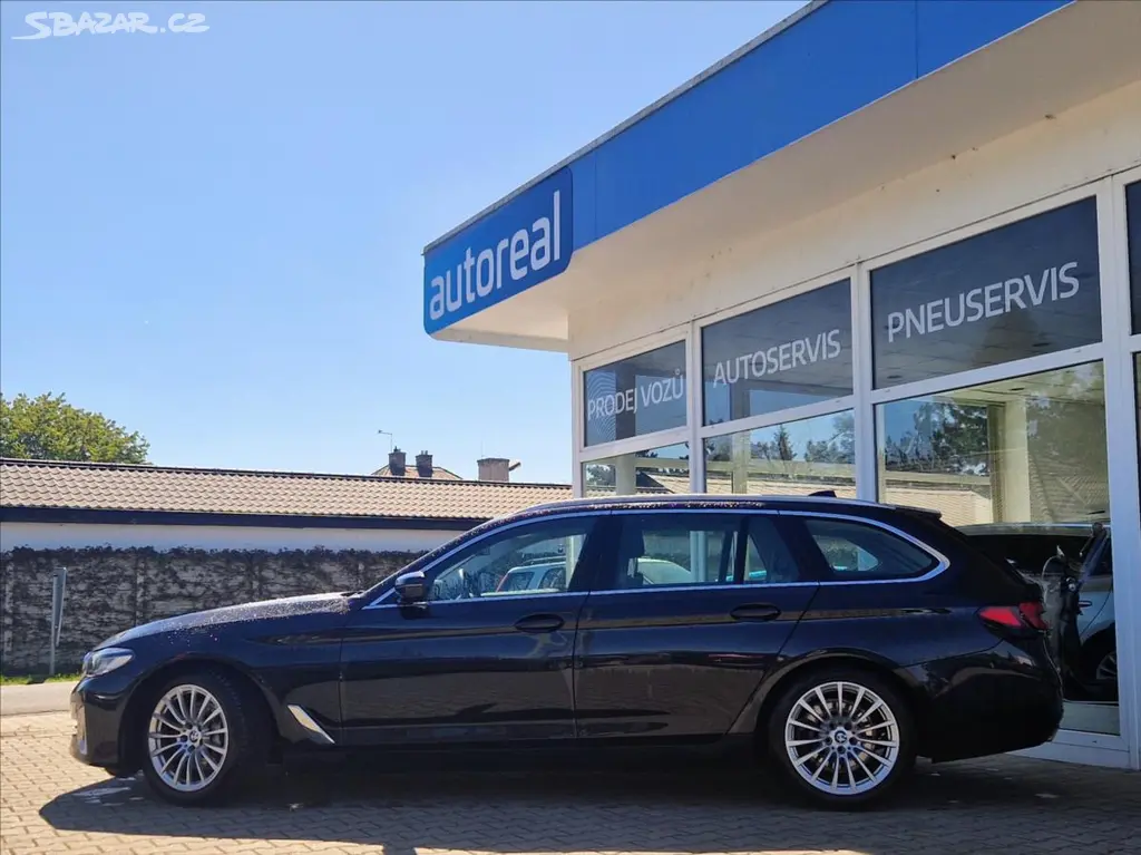 BMW Řada 5, 3,0 530d TOURING BRUTAL VÝBAVA - fotka 2