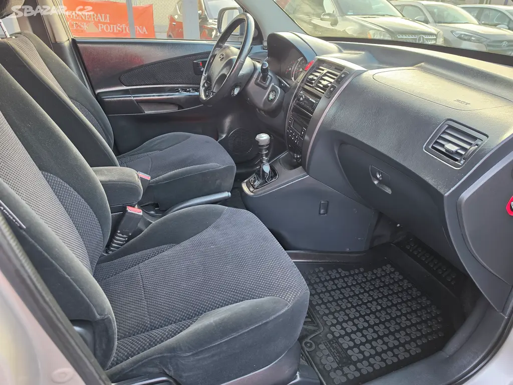 Hyundai Tucson2.0 CRDi TZ - fotka 5