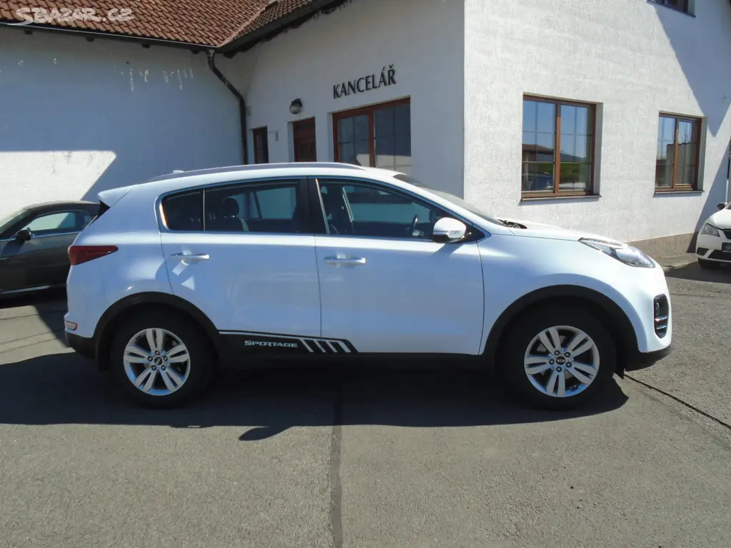 Kia Sportage 1.7 CRDi ČR - fotka 4