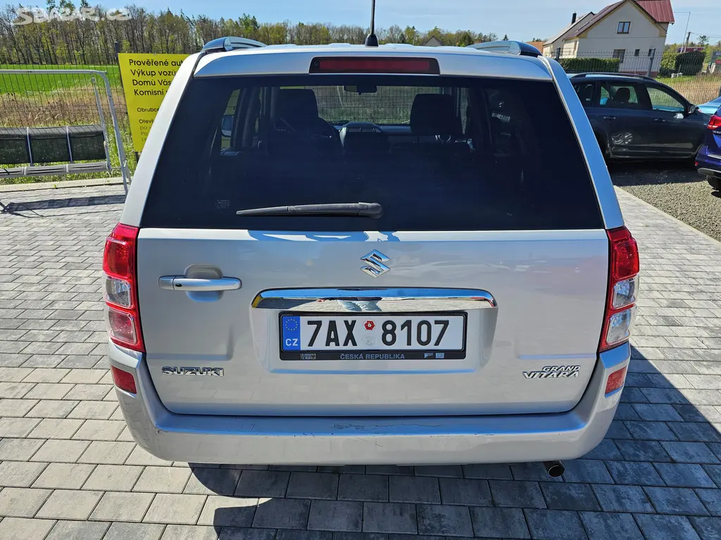 Suzuki Grand Vitara, 2.4, 4x4, uzávěrka - fotka 6